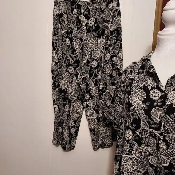 Kathie lee Woman 2 piece set 22/24 VGC 100% Rayon - Picture 3 of 5